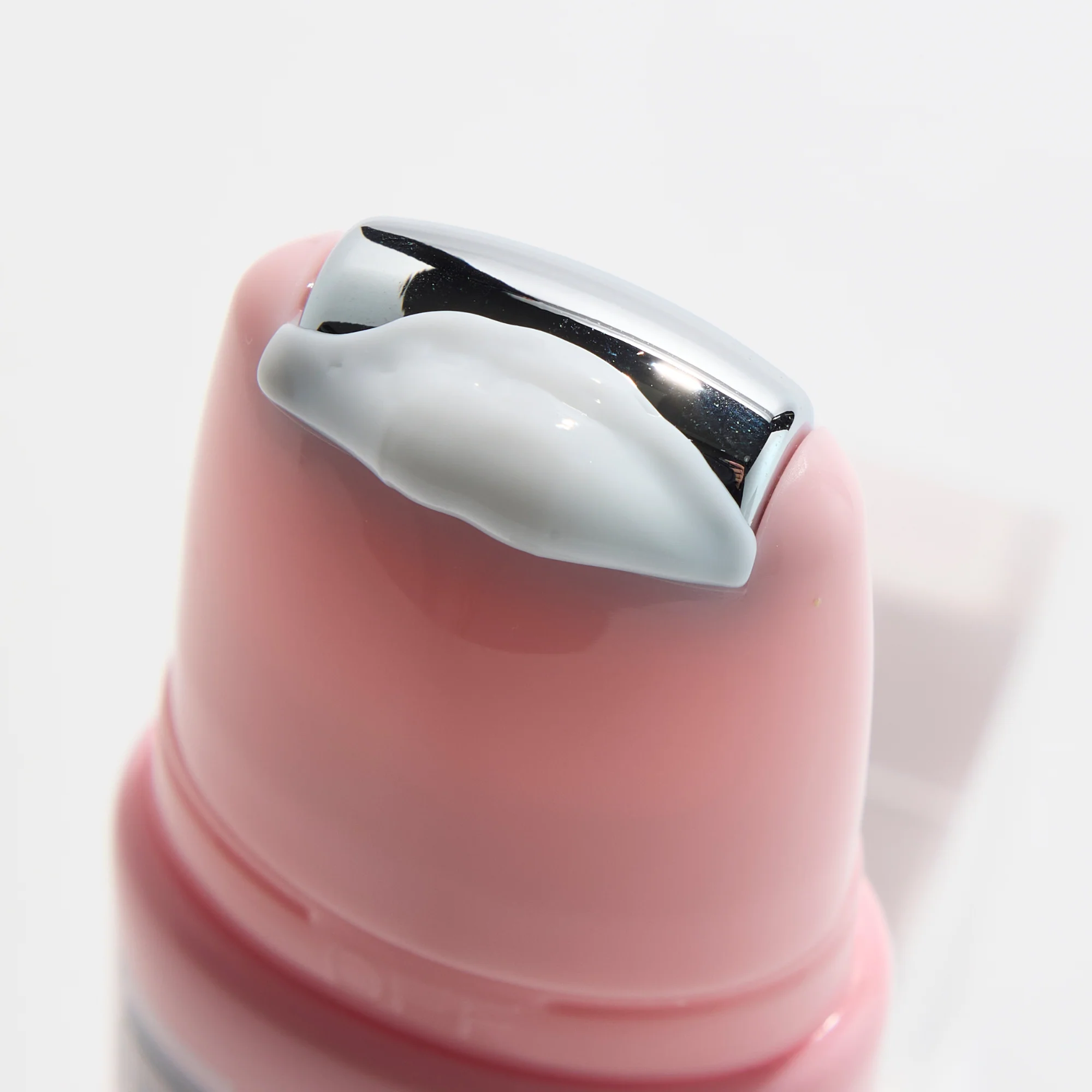 Cryo-Sculptor Face & Neck Serum - Image 4