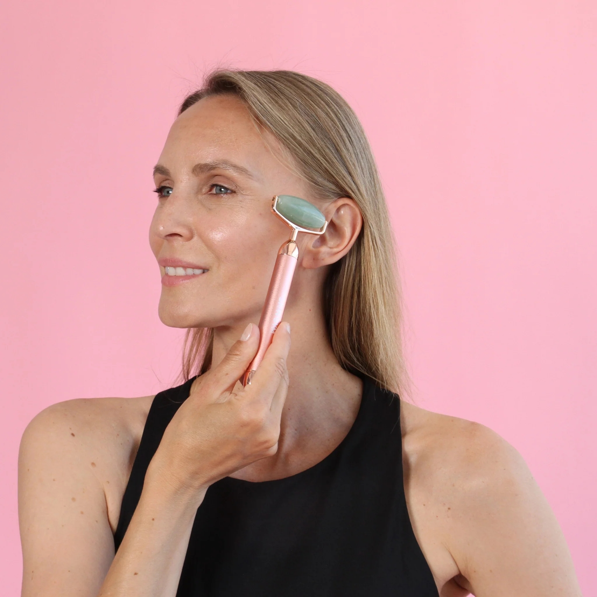 Jade Vibrating Lift & Contour Beauty Roller - Image 4